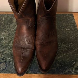 Frye Billy short boots